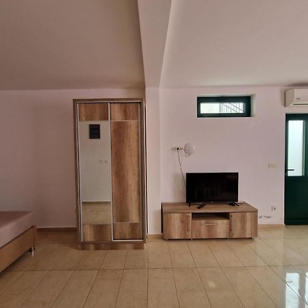 Tondo Tivat Exterior foto
