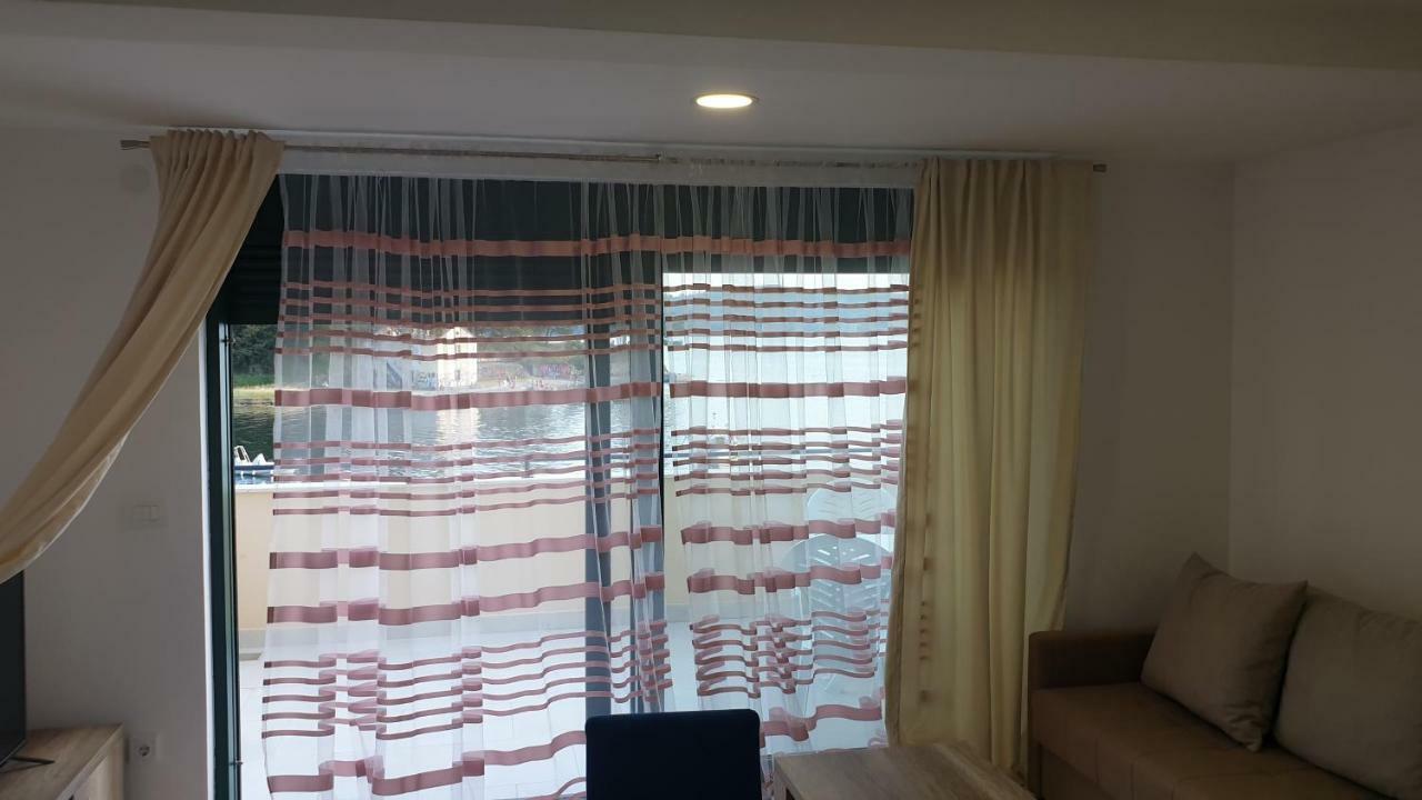 Tondo Tivat Exterior foto